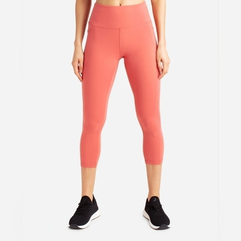 NWOT, VOGO Athletica, High Waisted Capri Leggings, Size: Medium, Color: Coral